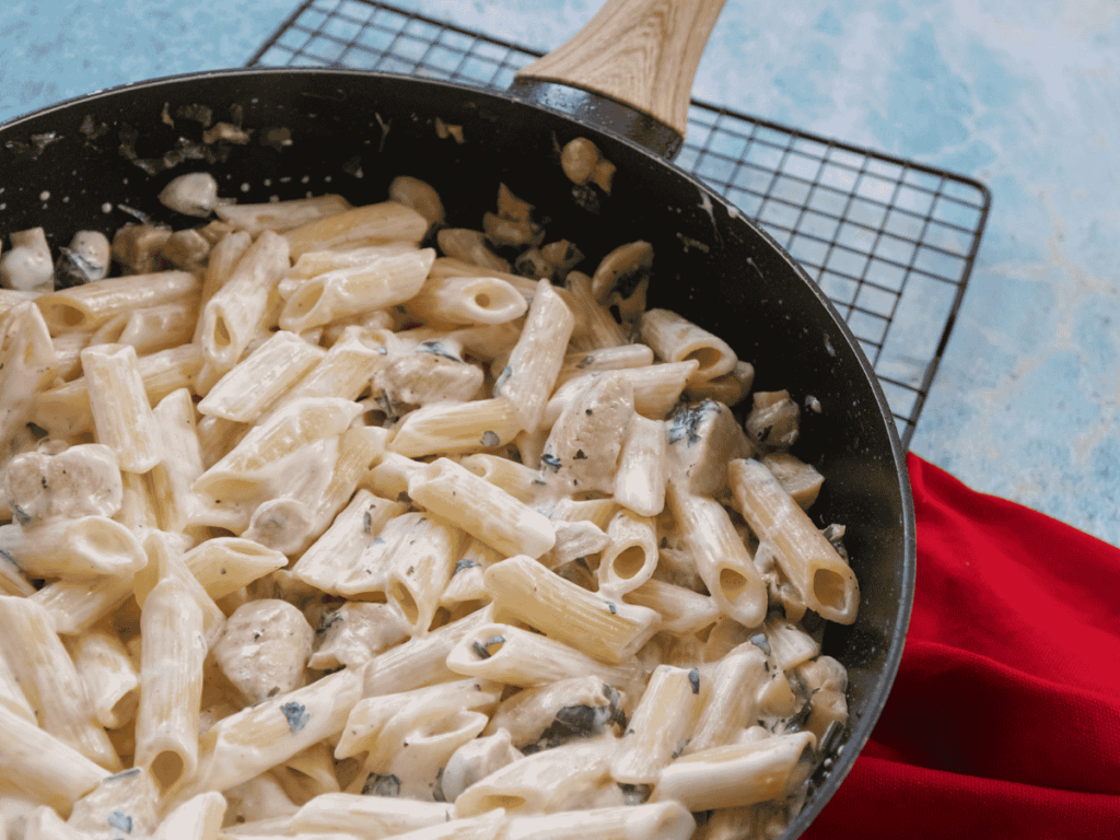 Easy Penne Alfredo Pasta Recipe